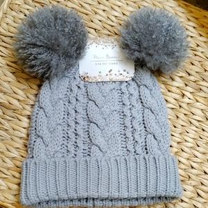 🤗 Kids Double Pom Beanie